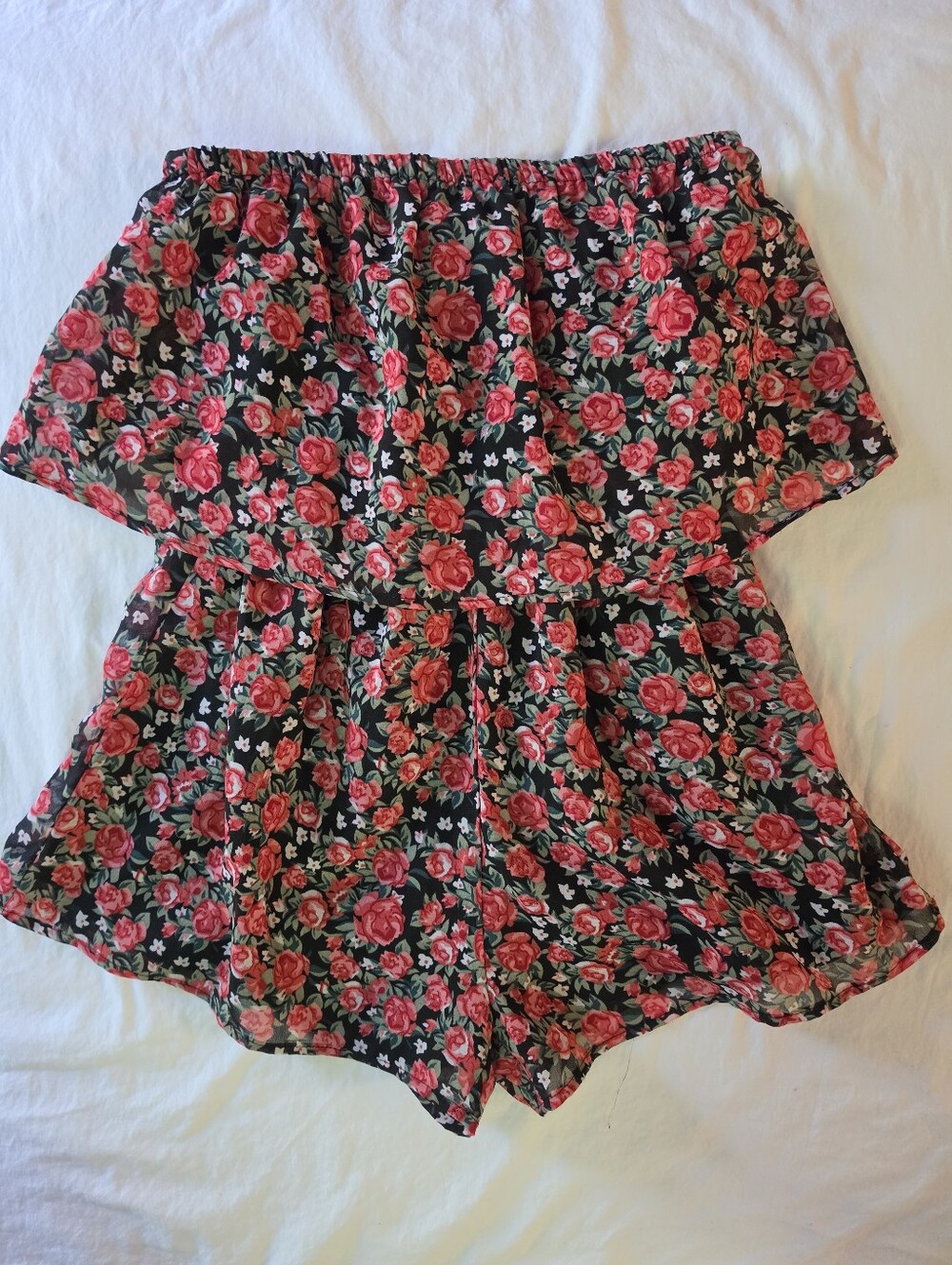 Poof New York Red Rose Strapless Ruffle Popover Romper M Lined